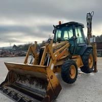 TERNA/ RETROESCAVATORE tipo CASE 580 SLE