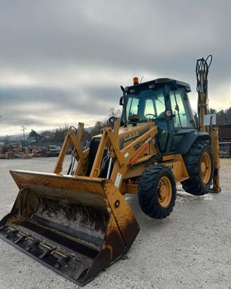 TERNA/ RETROESCAVATORE tipo CASE 580 SLE