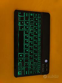 Tastiera bluetooth 
