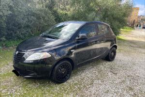 Lancia Ypsilon 1.2 69 CV 5 porte GPL Ecochic Silve