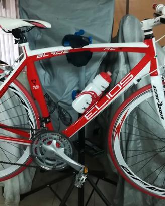 bicicletta da strada elios blade carbon perfetta