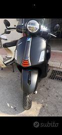 Piaggio Vespa 300 GTS hpe