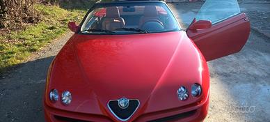 alfa romeo 916 spider 