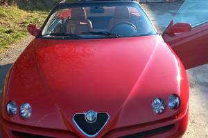 alfa romeo 916 spider 