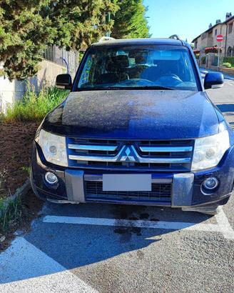 Mitsubishi Pajero solo per commercianti export