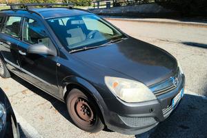 Opel Astra H SW 1.4 Benzina (2004)