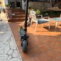 Monopattino elettrico ducati