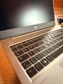HP ProBook 440 G6 | i7  8GB RAM |SSD 512GB +Borsa