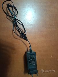 Alimentatore 12V 2.5A max 30W