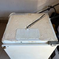 Box doccia e freezer