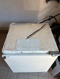 Box doccia e freezer