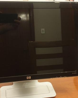 SCHERMO/MONITOR 22" HP W2216V