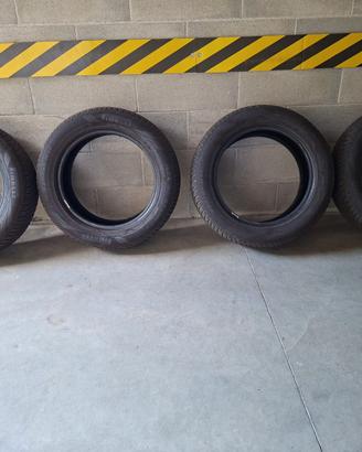 Gomme Pirelli 4 stagioni 225 55r17 101Y
