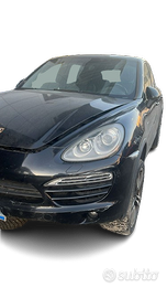 PORSCHE CAYENNE 3.0 DIESEL 2013-2014 PARTI USATE