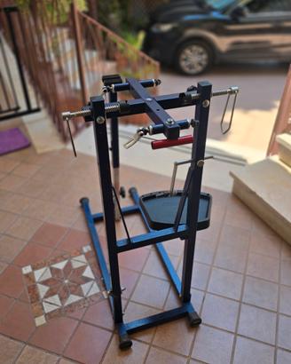 cavalletto per manutenzione bici 