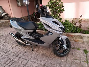 Yamaha aerox