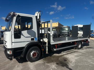 Iveco EUROCARGO 120e18 gru e carrellone
