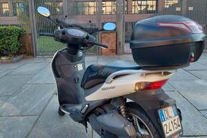 SCOOTER SUZUKI SIXTEEN 125 2009