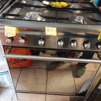 vendere cucina 4 fuochi Smeg 