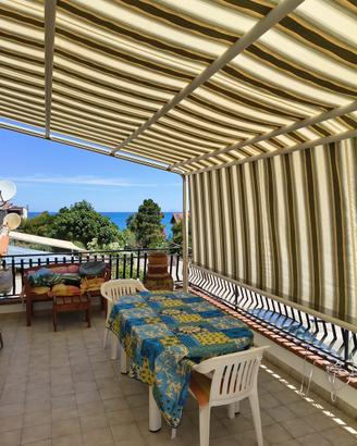 Casa con terrazza a Castel di Tusa ( ME)