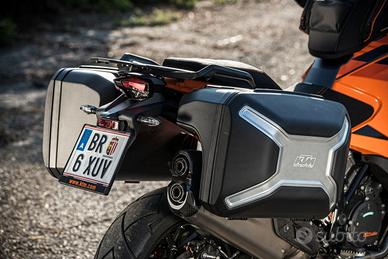 Valige KTM 1290 Super Adventure 