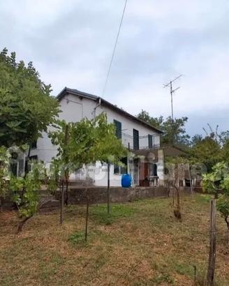 Villetta con giardino spigno monferrato