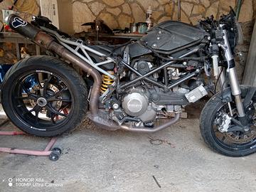 Ducati Hypermotard 796