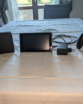 Nintendo Switch usata poco 