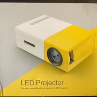 Mini proiettore compatto usato una volta funziona
