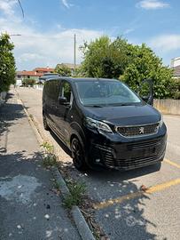 Peugeot trasporto disabili