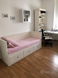 Due letti Ikea Hemnes con doppio materasso