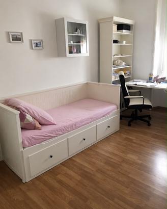 Due letti Ikea Hemnes con doppio materasso