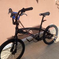 bmx nera lombardo