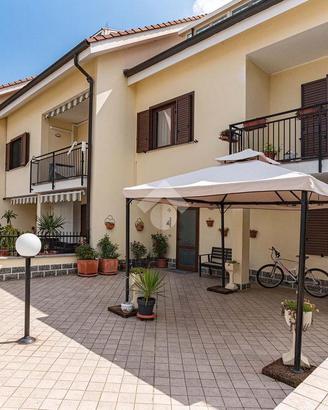 VILLA A SCHIERA A CIRIÈ