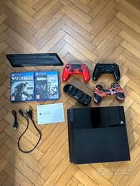 PS4 500 GB+ 2 joystick+ 2 giochi