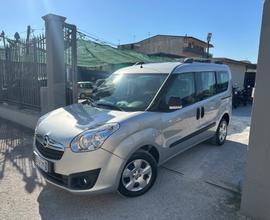 Opel Combo Tour 1.6 Diesel 90 Cv 2014 Vettura 5 Po