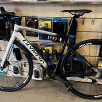 Olympia Leader da strada in carbonio