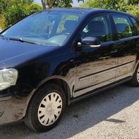 VOLKSWAGEN POLO 2005 1.4 BENZINA