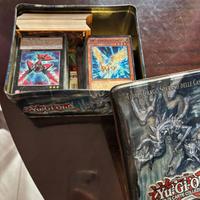 LOTTO  Yu-Gi-Oh! + Tin Box da Collezione GRATIS