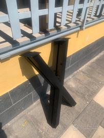 Piedi tavolo