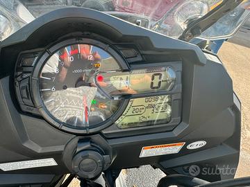 Suzuki V strom 1000 abs