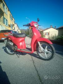 aprilia scarabeo 50 come nuovo