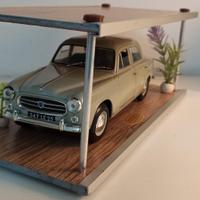 Modellino Peugeot 403 scala 1.18