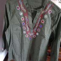 Casacca donna verde ricamata