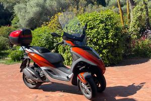 Privato vende Piaggio MP3 YOURBAN LT 300 ie.