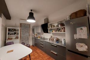 Stanza con letto matrimoniale uso singola