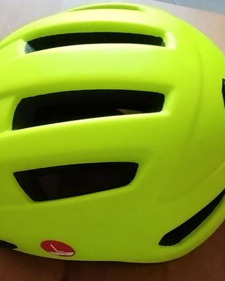 ACCESSORI BICICLETTA: CASCO, SELLA, CATENE e VARIE