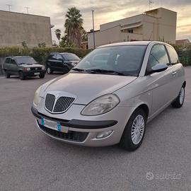 Lancia Ypsilon 1.2 16V Argento