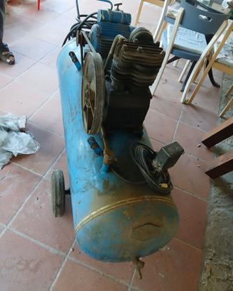 compressore 200 litri 220 volt