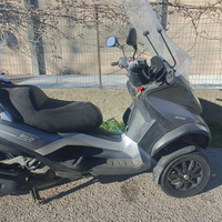 Piaggio MP3 400
